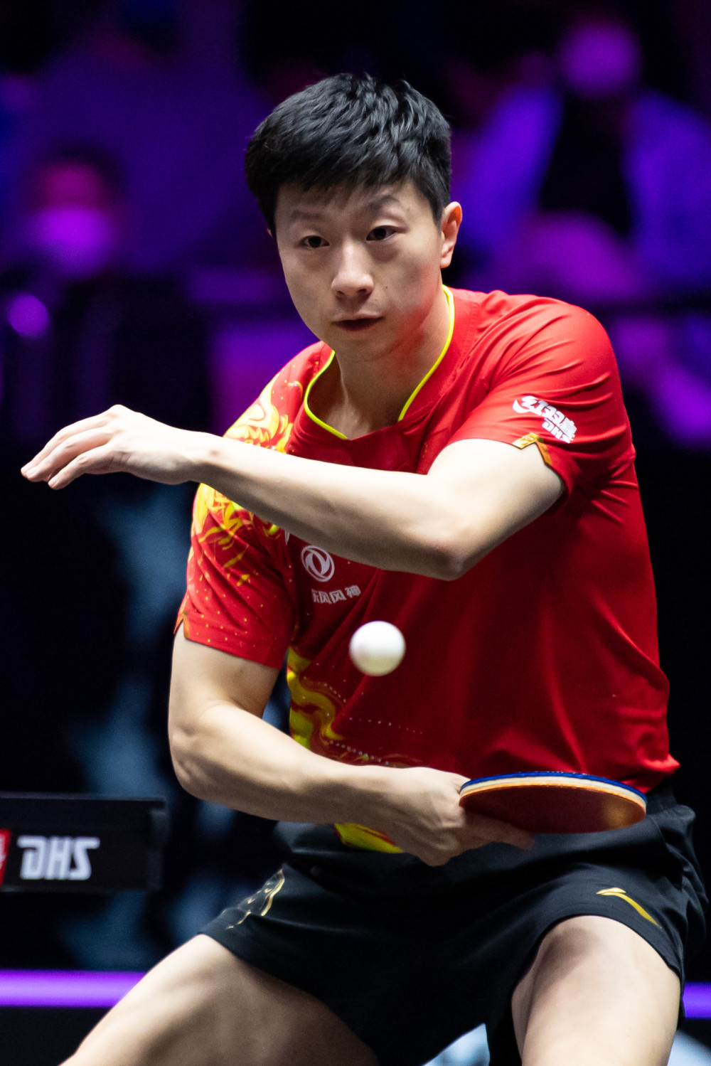 从背后触发 从背后触发